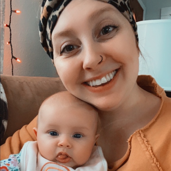 Meet your Posher, Hailey - Picture 4 of 8